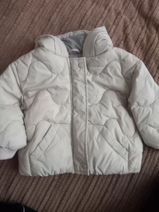 Курточка  zara  дуже гарна