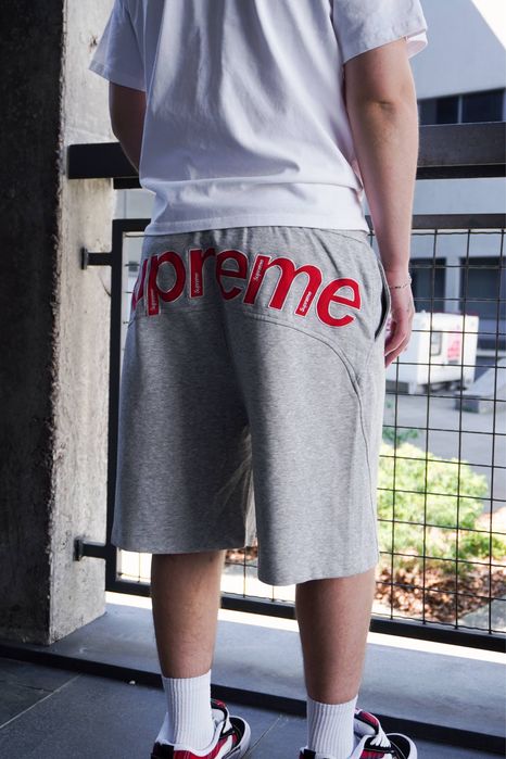 Шорти SUPREME з вишитим дизайном