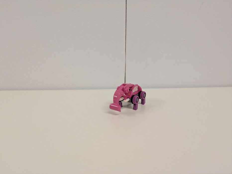 Transformers Ovo Kinder – Escavadora que se transforma em Mamute