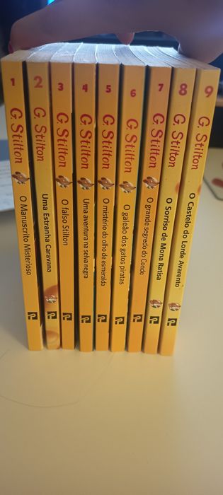 Os nove primeiros livros da coleção do Geronimo Stilton