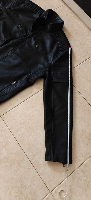 Куртка кожаная чёрная