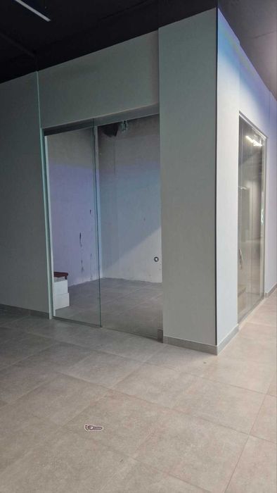 Оренда приміщення під магазин! БЦ Локація