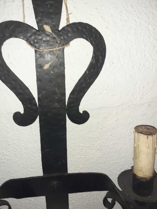 Castiçal de dois Braços em Ferro Forjado