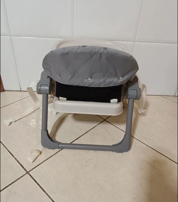 Cadeira de refeição