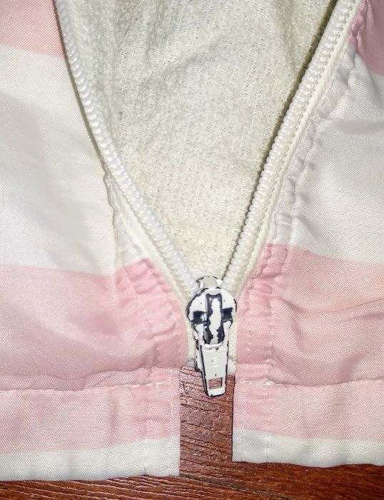 Ветровка для девочки