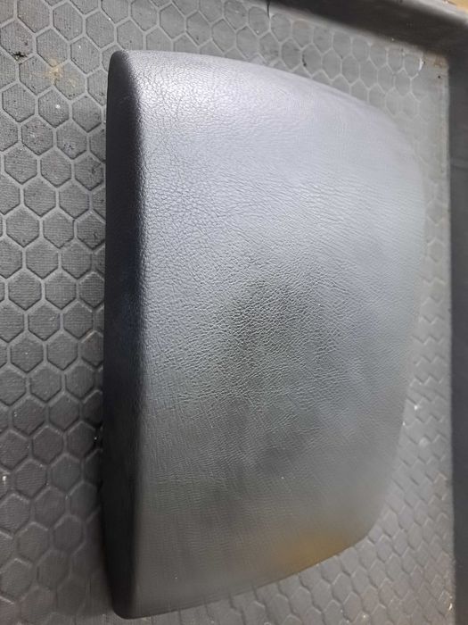 Podłokietnik Ford Mondeo Mk4 CM21-R044C82-A