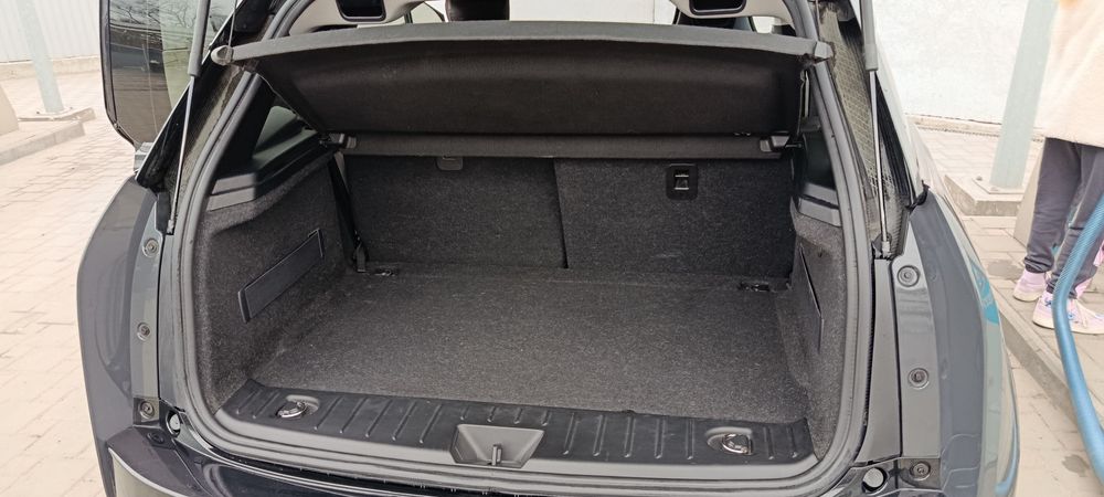 Електро авто bmw i3