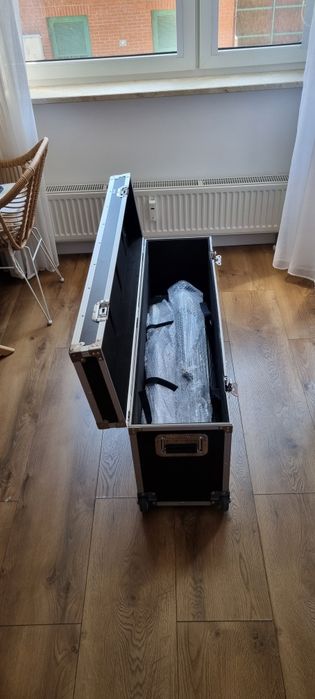 Sprzedam ekran projekcyjny Avtek FOLD 340 (16:9)