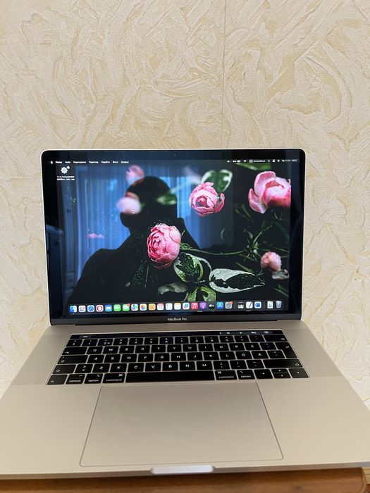 MacBook Pro 2019 року