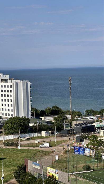 Продам 2 к квартиру з прямим видом на море. Вкл. Паркова