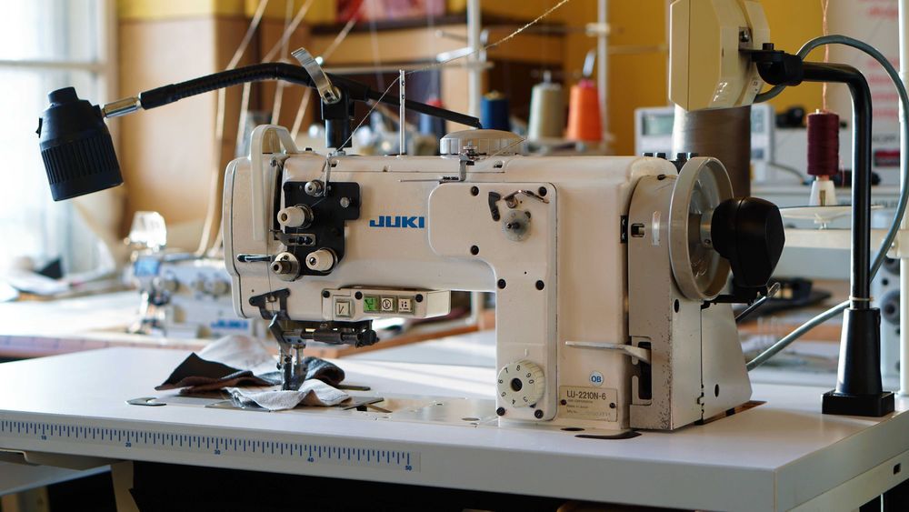 JUKI LU-2210N Potrójny transport