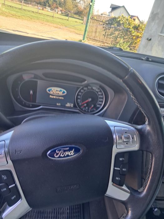 Ford  Mondeo 1,8 TITANIUM