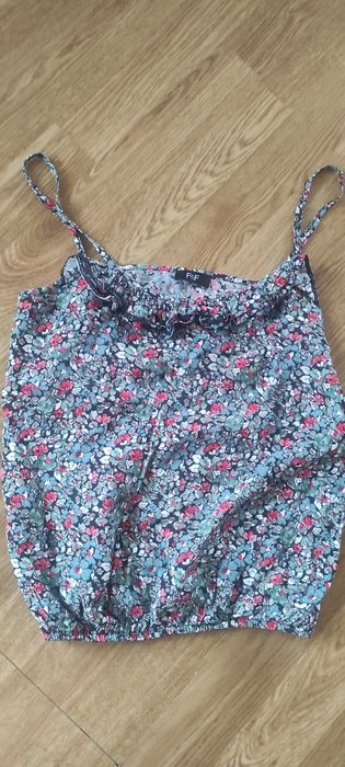 Top w kwiaty F&F
