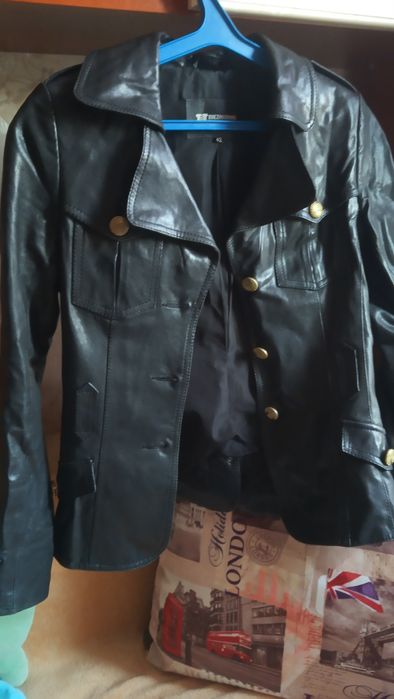 Курточка новая зимняя теплая