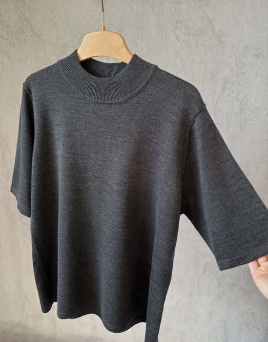 Вовняний светр з коротким рукавом cos стиль