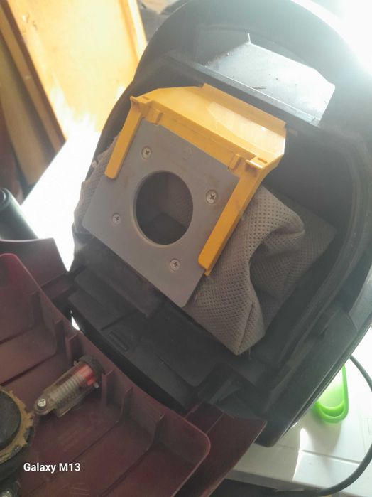 Вакуумний пилосос