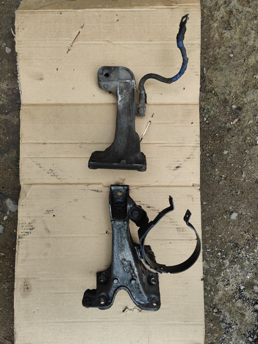 Лапы мотора БМВ е36 М50/М52