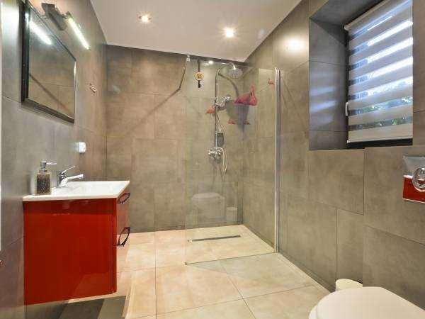 Sielska chata -Apartamenty ,pokoje z łazienkami balia z jacuzzi