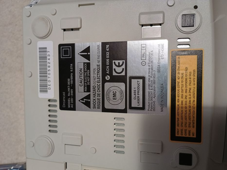 Konsola sega dreamcast 2 pady karta pamięci 65 gier