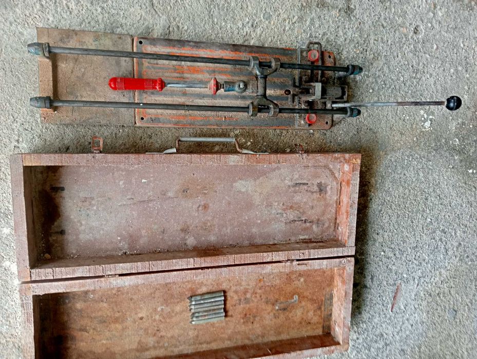 Máquina de corte cerâmica