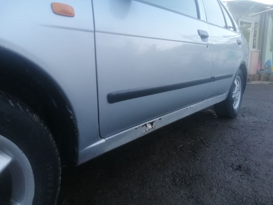 Nissan Almera N15 1996