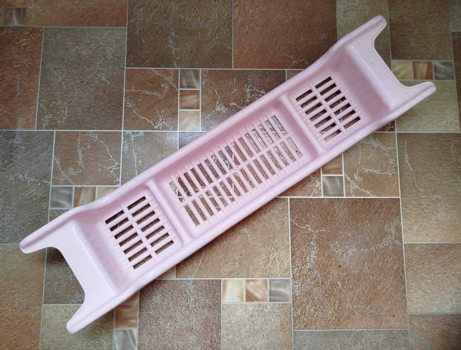 Полка мильниця на ванну