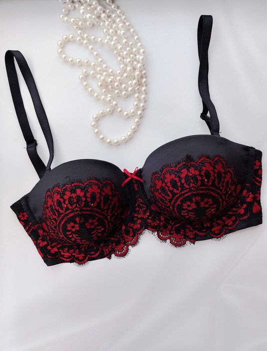 Роскошный сатиновый бюстгальтер с кружевом стразами Hunkemoller 75E