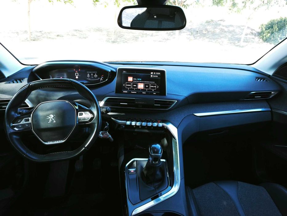 Peugeot  3008 1.5 BlueHDi Allure Pack