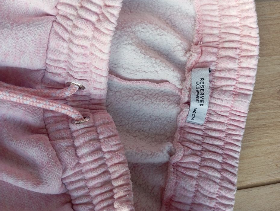 Dres Reserved dziewczęcy r140