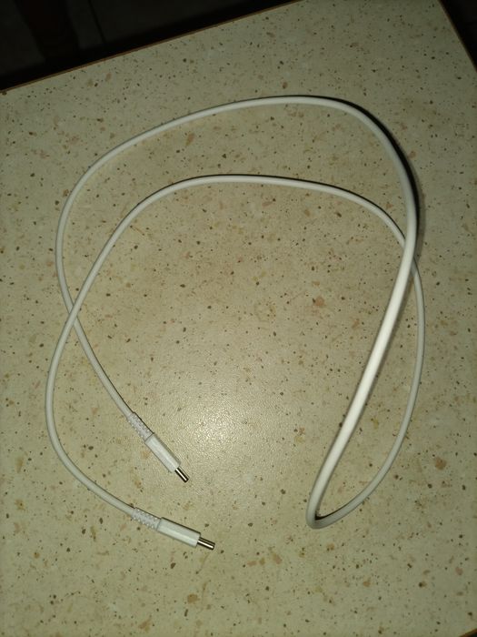 Dwa Nowe kable do ładowania Typ C do Typ C.