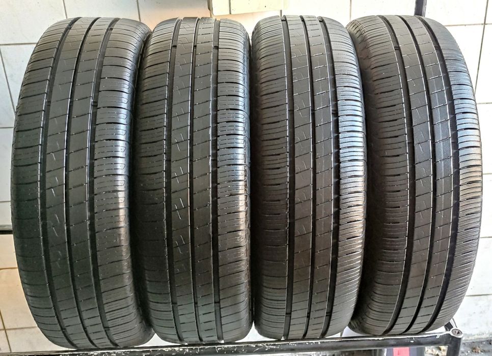 4x 195/60R18 Goodyear EfficientGrip Perf. 7,10mm 2025r A/A/70dB JAK NO
