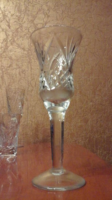 Кришталеві стопочки  плюс рюмочки. 7штук. Текст!