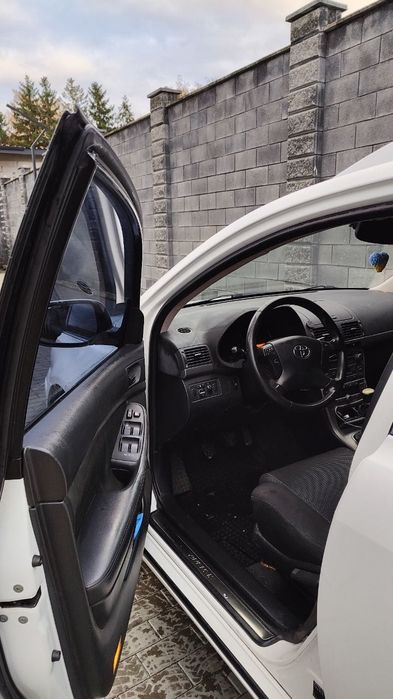 Продам Тойоту Авенсіс 2007 р.