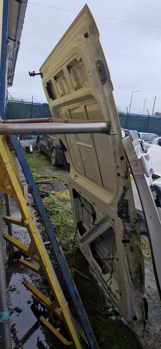 Porta lateral Drt. Mercedes Sprinter W906 Mod. 2006/2018.