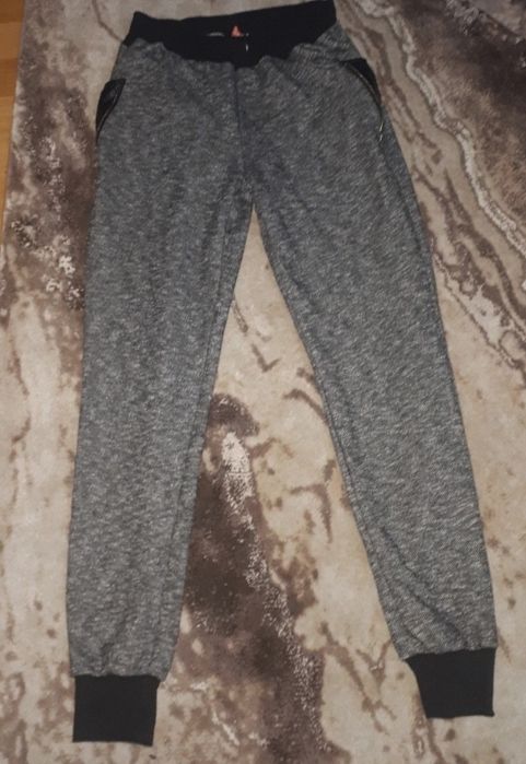 Spodnie dresowe szare