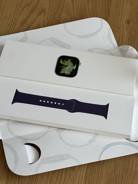 Новий eSim Apple Watch Series 11 42 mm Silver Aluminium Case