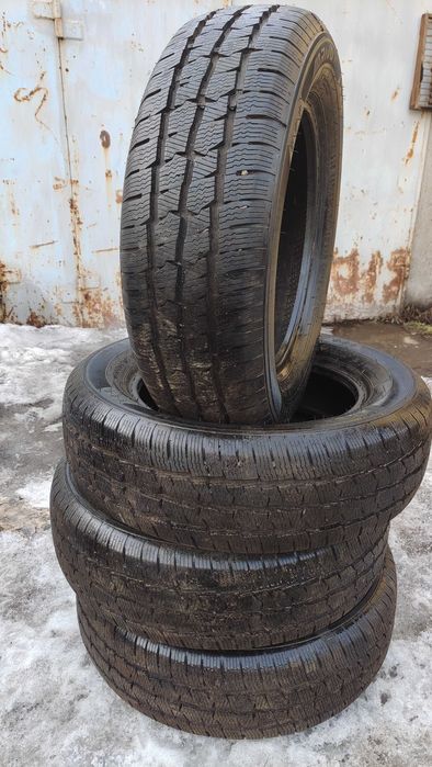 Зимова резина ARIVO 205/65/16с