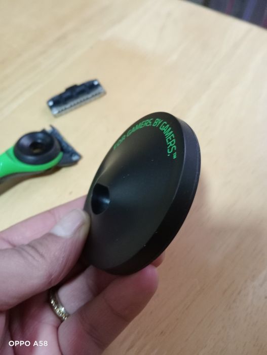 Gillette Labs Razer