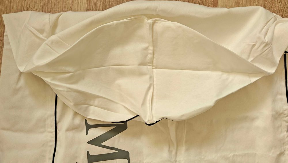Nowy nieużywany bawełniany pokrowiec na ubrania MAXMARA