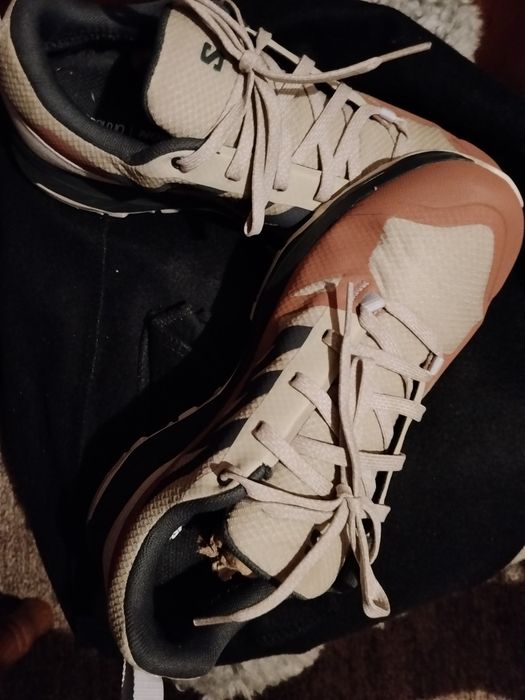 Buty damskie sportowe