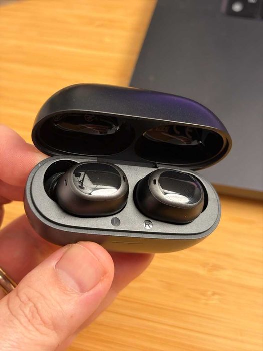 Auriculares/earbuds QCY MeloBuds A30 na cor preta
