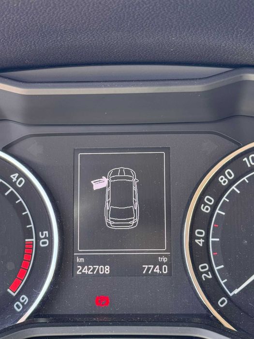 Sprzedam samochód osobowy Skoda SUPERB 2.0 TDI Salon Polska