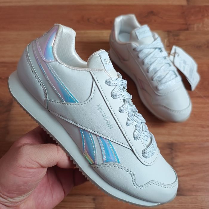 Нові оригінальні Reebok р35 довжина устілки по факту 23.5см