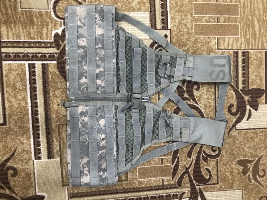 За все 1300. Подсумки