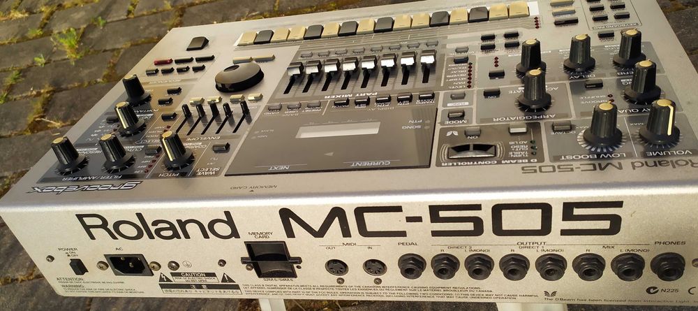 Groovebox - Roland MC-505 e cartão SmartMedia 4mb