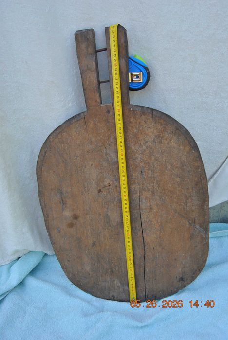 zabytkowa łopata drewniana do chleba