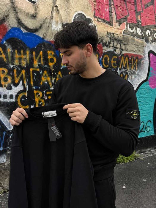 Черный Свитшот Stone Island (Cotton 100%)