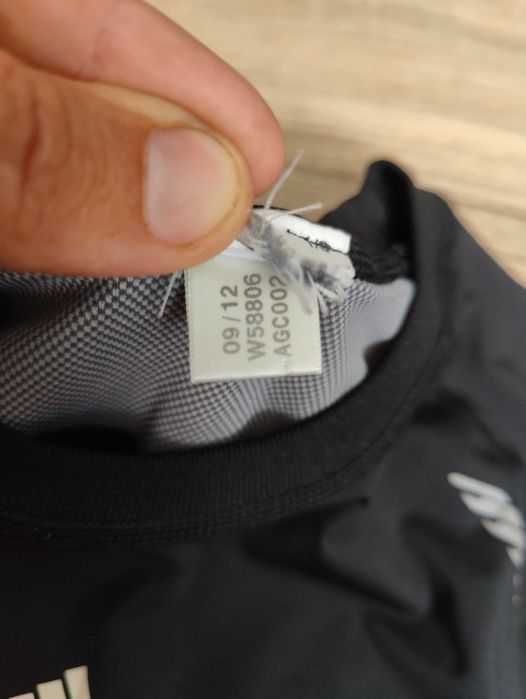 Продам термуху Adidas techfit