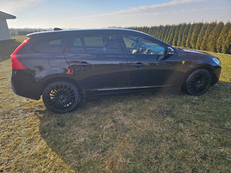 Volvo v60 2.0diesel 190km