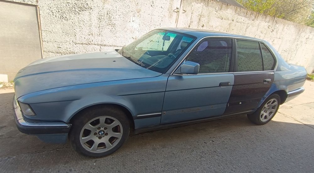 Продам бмв е32 і е34